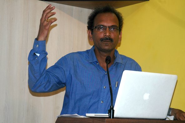 Mumbai needs separate corporation to address railway issues